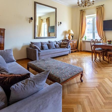 Apartament Luster I Obrazow Warsawa Bagian luar foto