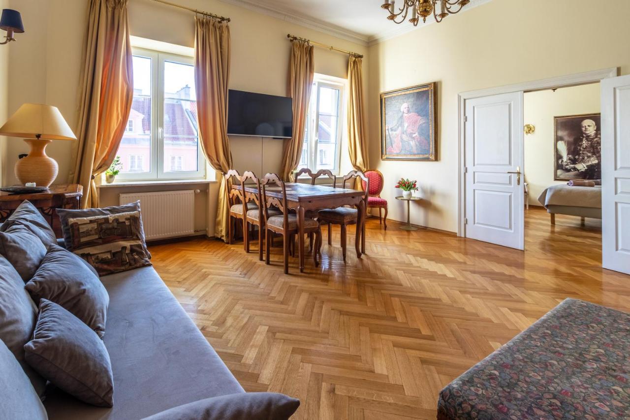 Apartament Luster I Obrazow Warsawa Bagian luar foto