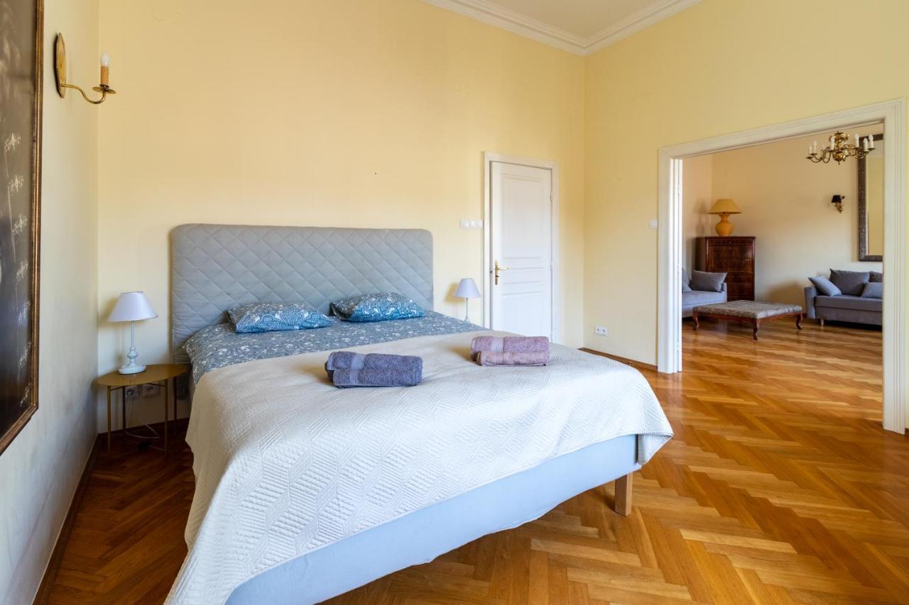 Apartament Luster I Obrazow Warsawa Bagian luar foto