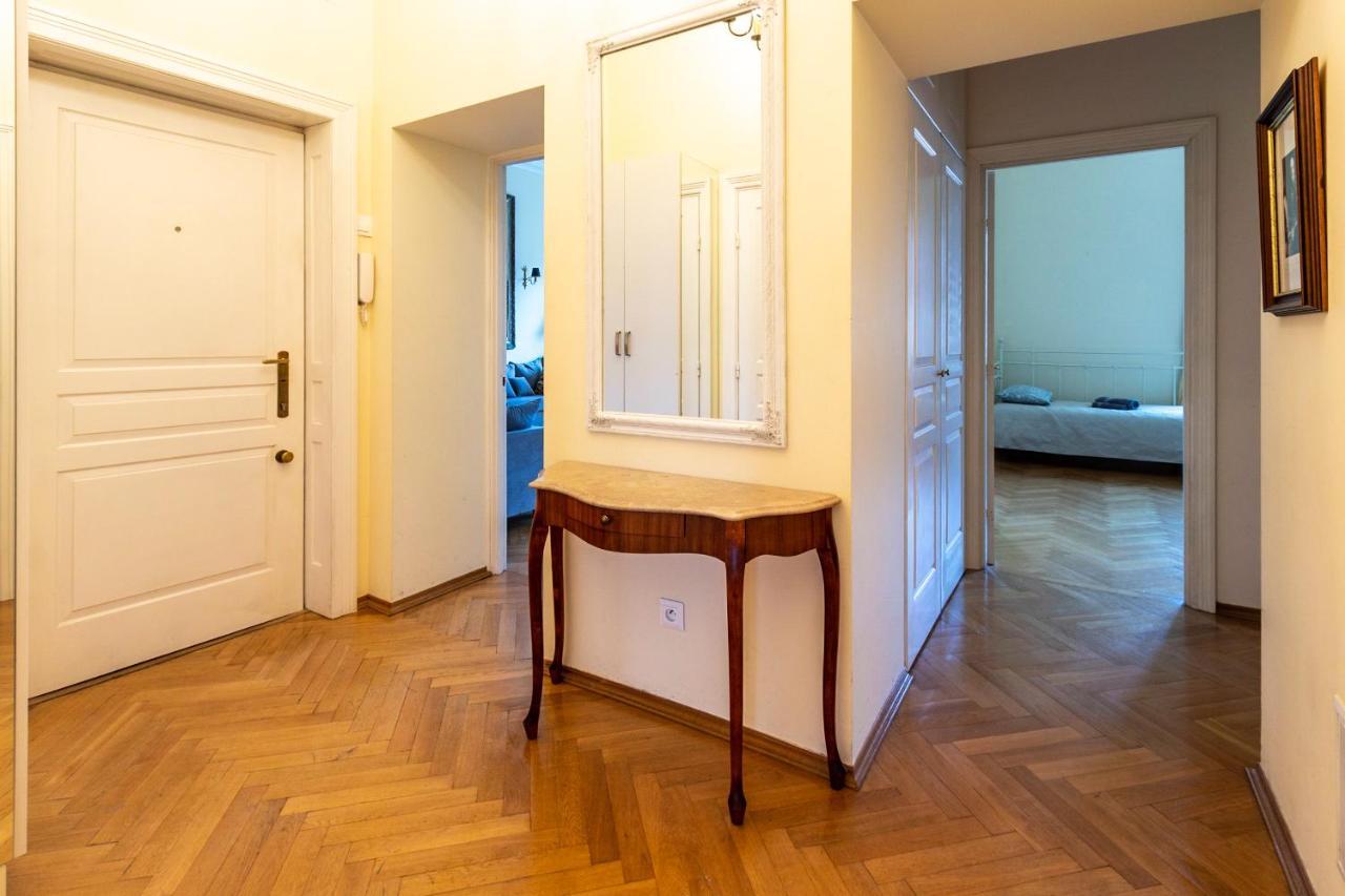 Apartament Luster I Obrazow Warsawa Bagian luar foto